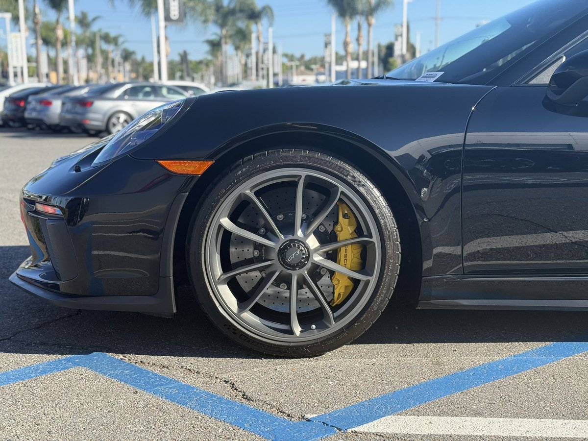 Brandon_Schulze's tweet photo. I’ve been in the car business for about 10 years now and I just got my favorite trade in to date. 

Such a beautiful piece of machinery. https://t.co/cbjjHDGHT9