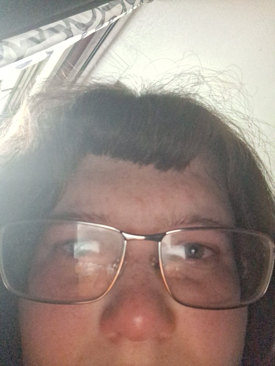 CorriCorall's tweet photo. Cried on my floor like a peasant am I real https://t.co/ztrRgYTHN2