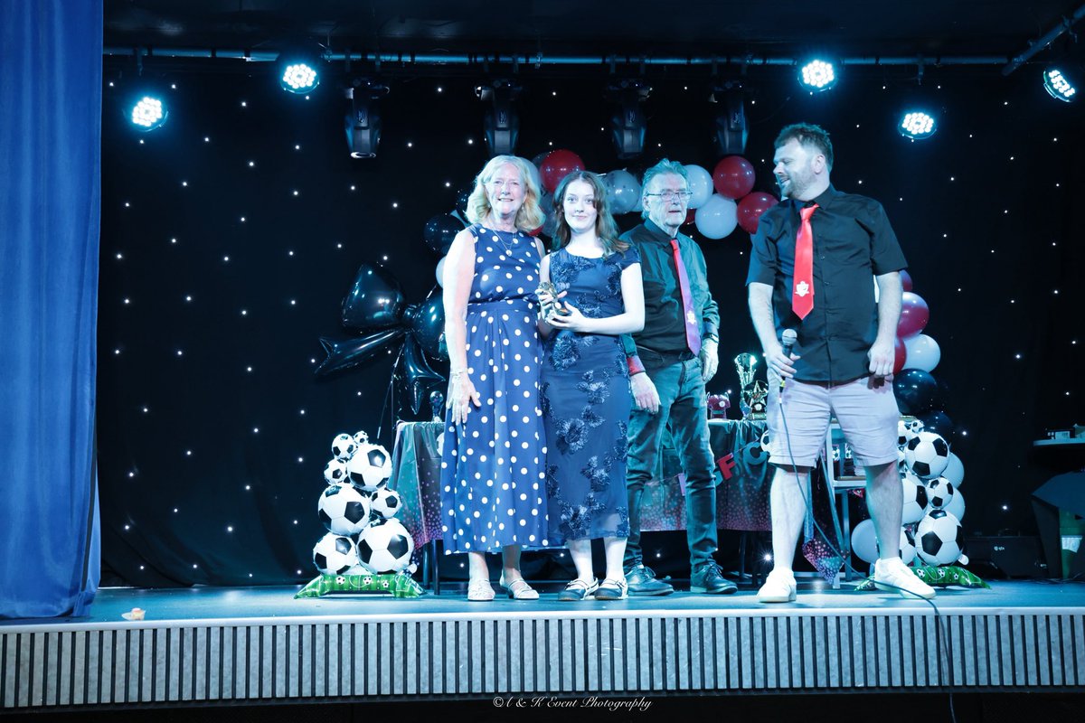 FcAberaman's tweet photo. Aberaman Ladies And Girls Fc Under 15s

Goal Of The Season - Rosanna Page
Coaches Award - Hallie Bryant
Players Player - Hallie Bryant 
Chairman’s - Kayleigh Spears

Well Done Girls 👏❤️🖤⚽️ https://t.co/MiZzCgDjj5