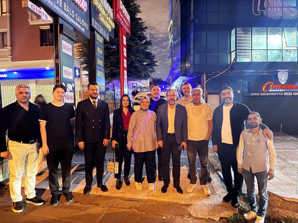 engindalbasti's tweet photo. Gün sonu fotoğrafı….
Teşkilat mensuplarımızla birlikte gün boyu sahadaydık. , Gençlik Kollarımız, Kadın Kollarımız ve teşkilatımızla birlik ve beraberlik içinde dolu dolu bir günü geride bıraktık. Birlikte çalışıyor, birlikte 
güçleniyoruz. 🇹🇷

Yine yeniden hep birlikte https://t.co/yqrGfOA1I4