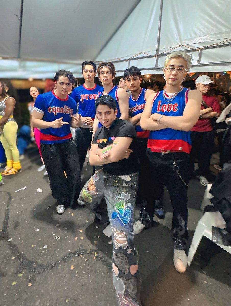 jmdanganemd's tweet photo. All heart, all out despite all the discomfort. Walang rekla-reklamo. Babait &amp; gagaling ng mga naka ko na yarn. Maraming maraming salamat!! Bawi kami sa inyo next year!
Love yoooou over over! ❤️🧡💛💚💙💜🩷

BGYO SUPPORT LOVELAB4N
#LoveLabanPride2026 @bgyo_ph https://t.co/vPcuLEmKw5