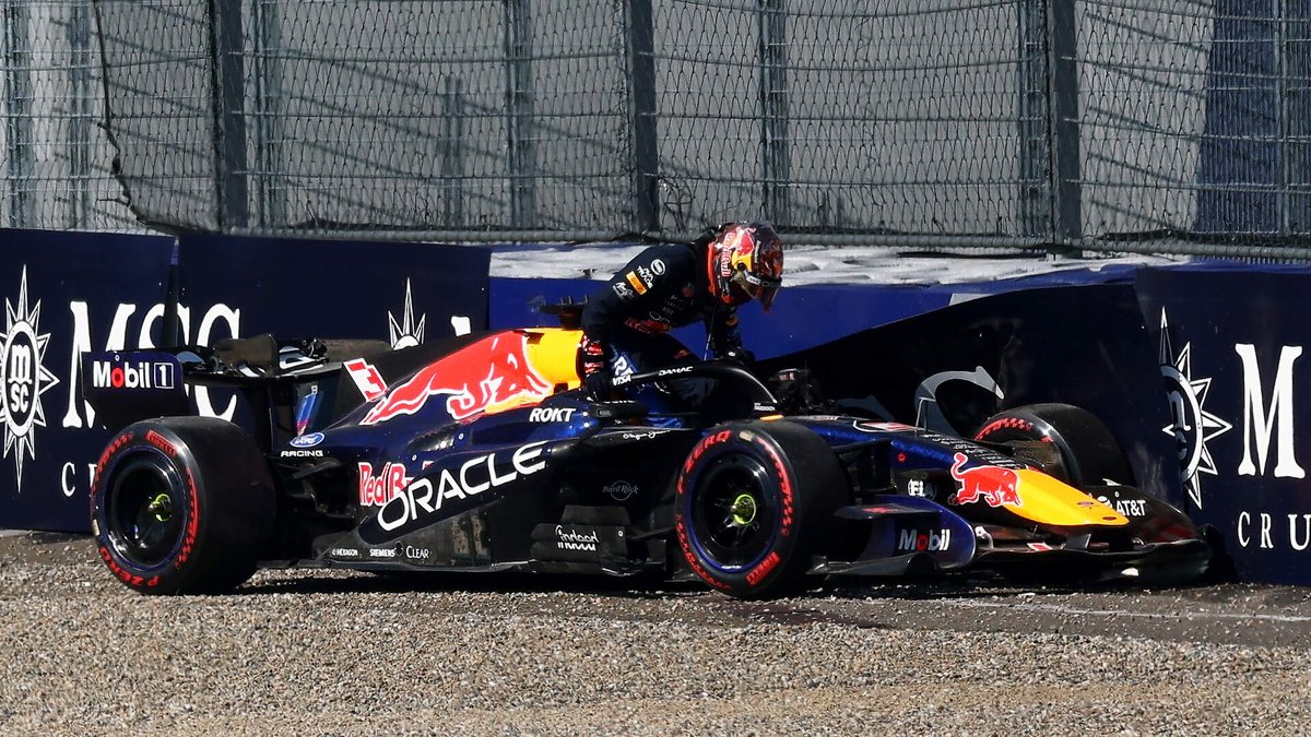 Nachez98's tweet photo. 🚨 CONFIRMADO | El accidente de Max Verstappen fue provocado por un fallo en el cierre del alerón trasero

El equipo ha emitido un comunicado asumiendo la responsabilidad y pidiendo disculpas

📰 @telegraaf 

#F1 #AustrianGP 🇦🇹 https://t.co/atZ5JSk1yD