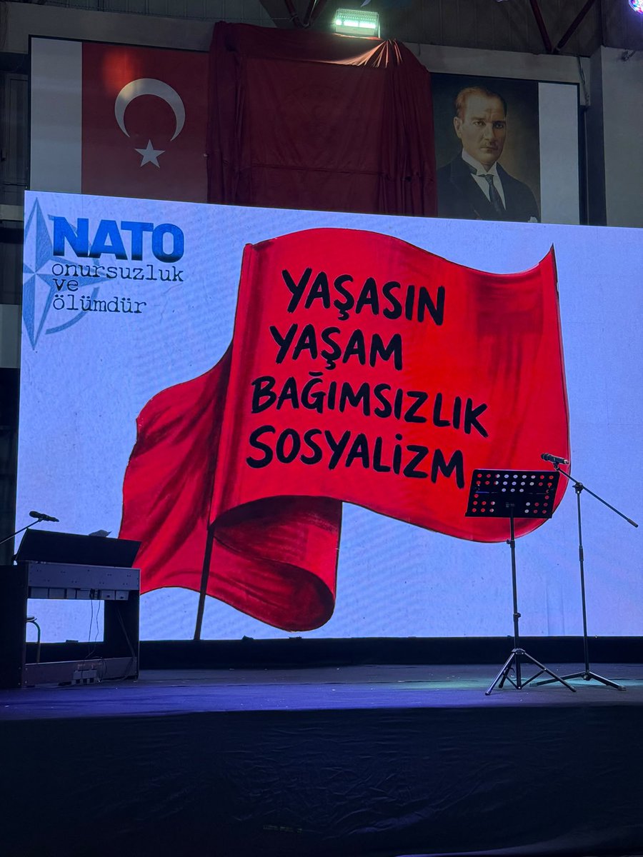 BirlesikMetal's tweet photo. TKP, bu akşam İstanbul Kadıköy Caferağa Spor Salonu’nda “NATO Onursuzluk ve Ölümdür / Yaşasın Yaşam, Bağımsızlık, Sosyalizm” başlıklı bir etkinlik düzenledi. Etkinliğe sendikamız adına Genel Sekreterimiz Ali Çeltek katıldı.

#NATOyaHayır #SavaşaDeğilEmekçiyeBütçe https://t.co/Qr5GDaQgYV