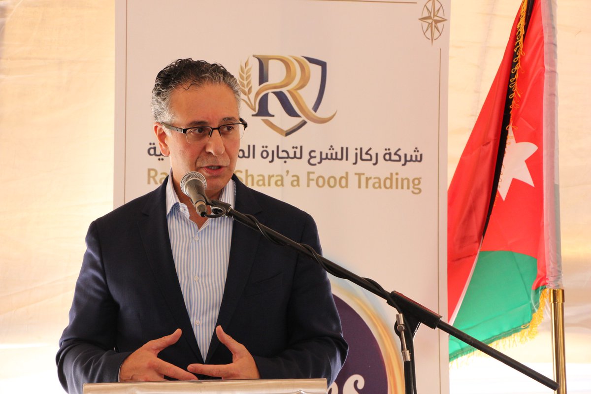 MIT_GOV_JO's tweet photo. خلال افتتاح مصنعا غذائيا في الحسن الصناعية

القضاة: المشاريع الصناعية القائمة على الإنتاج المحلي تعزز الأمن الغذائي والنمو الاقتصادي

الشرع: المصنع يوفر 104 فرصة عمل https://t.co/eyPlqK4kpM