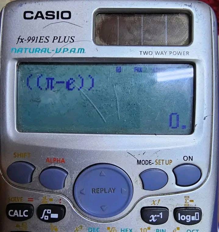 miniapeur's tweet photo. Engineers be like: https://t.co/V2th1lEfQ8