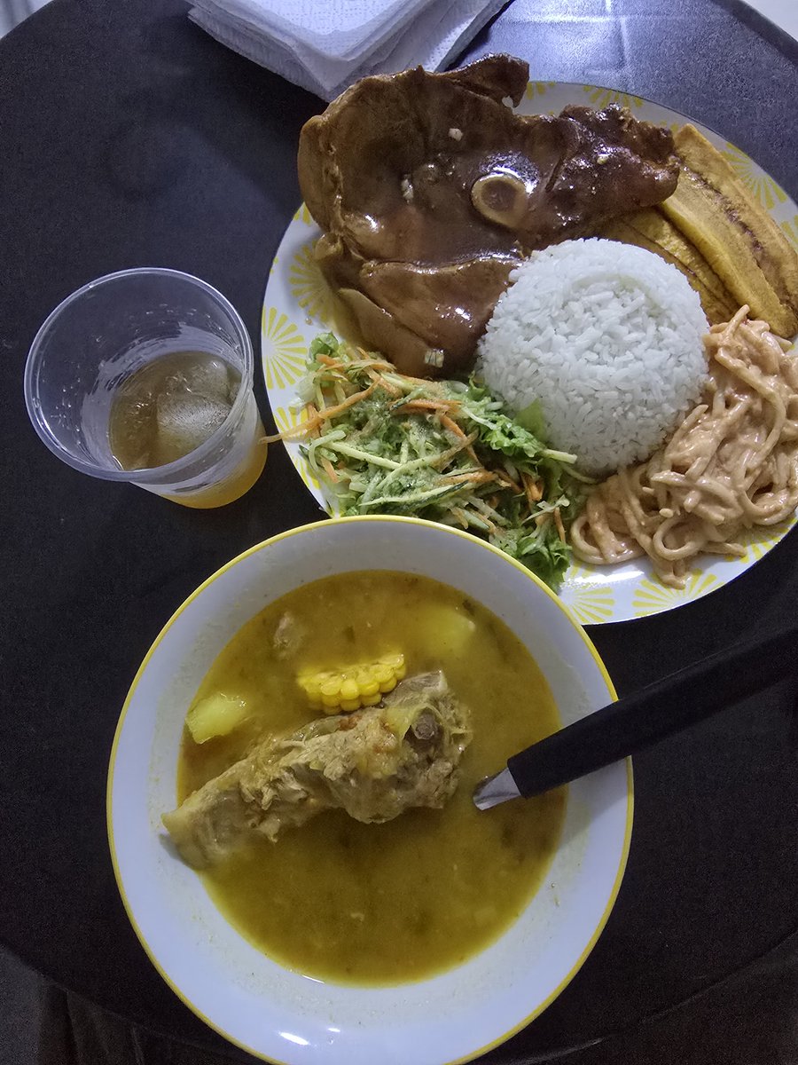 d0c712's tweet photo. Almuerzo a 18.000 $ Co / 5.3 Us 
📍2 negocios después de la barbería colon, en la calle 50 (colombia) , barrio estadio, ciudad de medellin-Colombia  

Esa es la economía a la que hay que ayudar 🤟🏼 https://t.co/9l9F5CKlJF