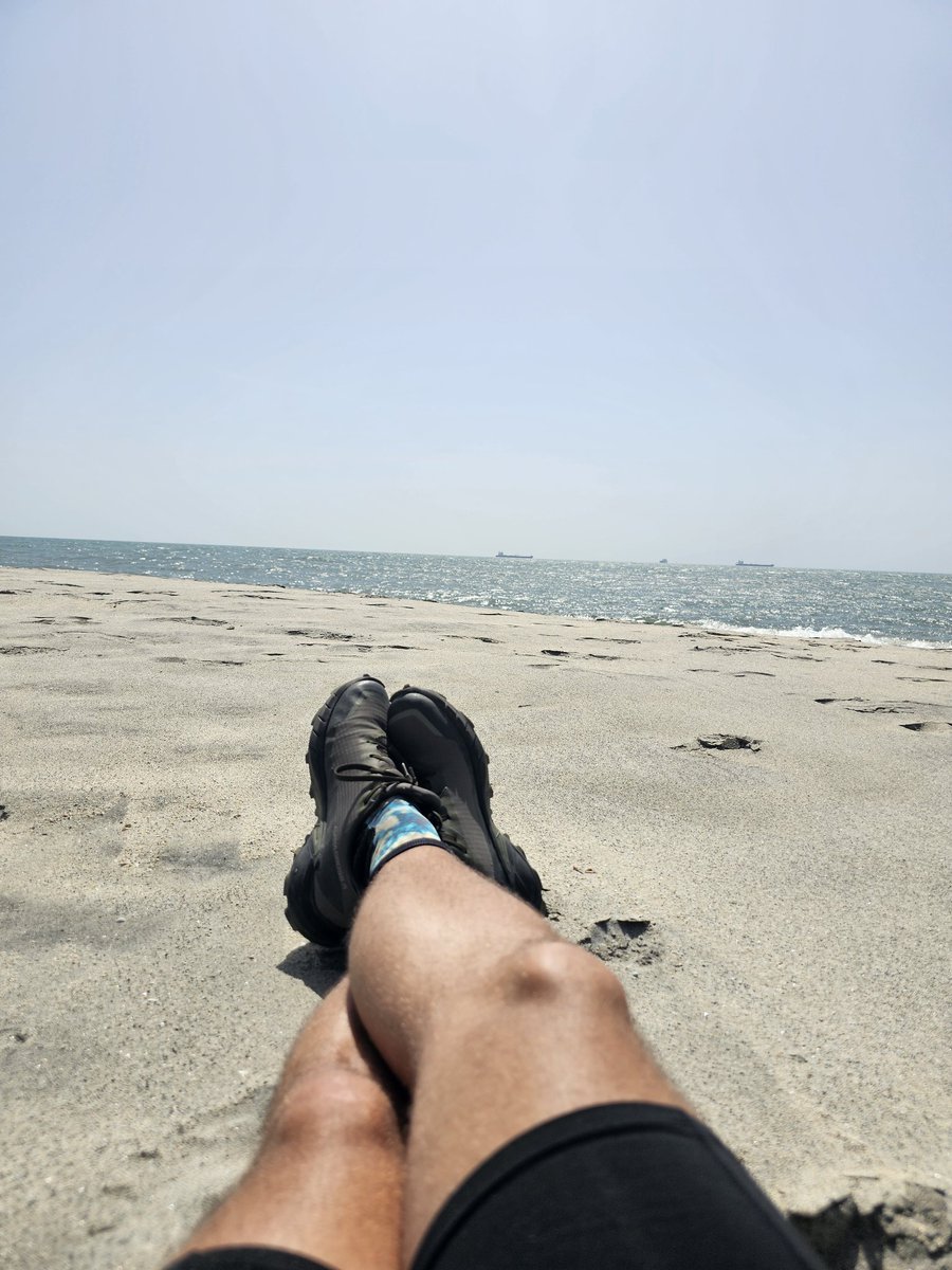 agtmengineer's tweet photo. Santa Marta's airport in colombia.

You can dip into the ocean before or after your flight. https://t.co/Hc6FH51RMl