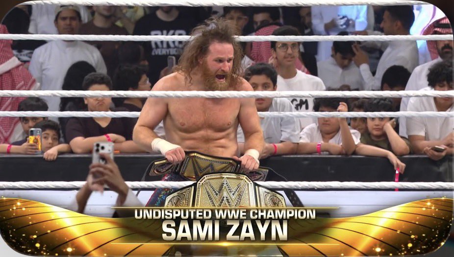 KamitronPTW's tweet photo. I’m fully crying my eyes out right now I swear 

This means the world to me.

One of my own. A genuine good person standing up for a good cause. A legit role model for Muslim wrestling fans everywhere

I love you Sami Zayn. Jazakallahukhairan ❤️ https://t.co/AH7aF54tqQ