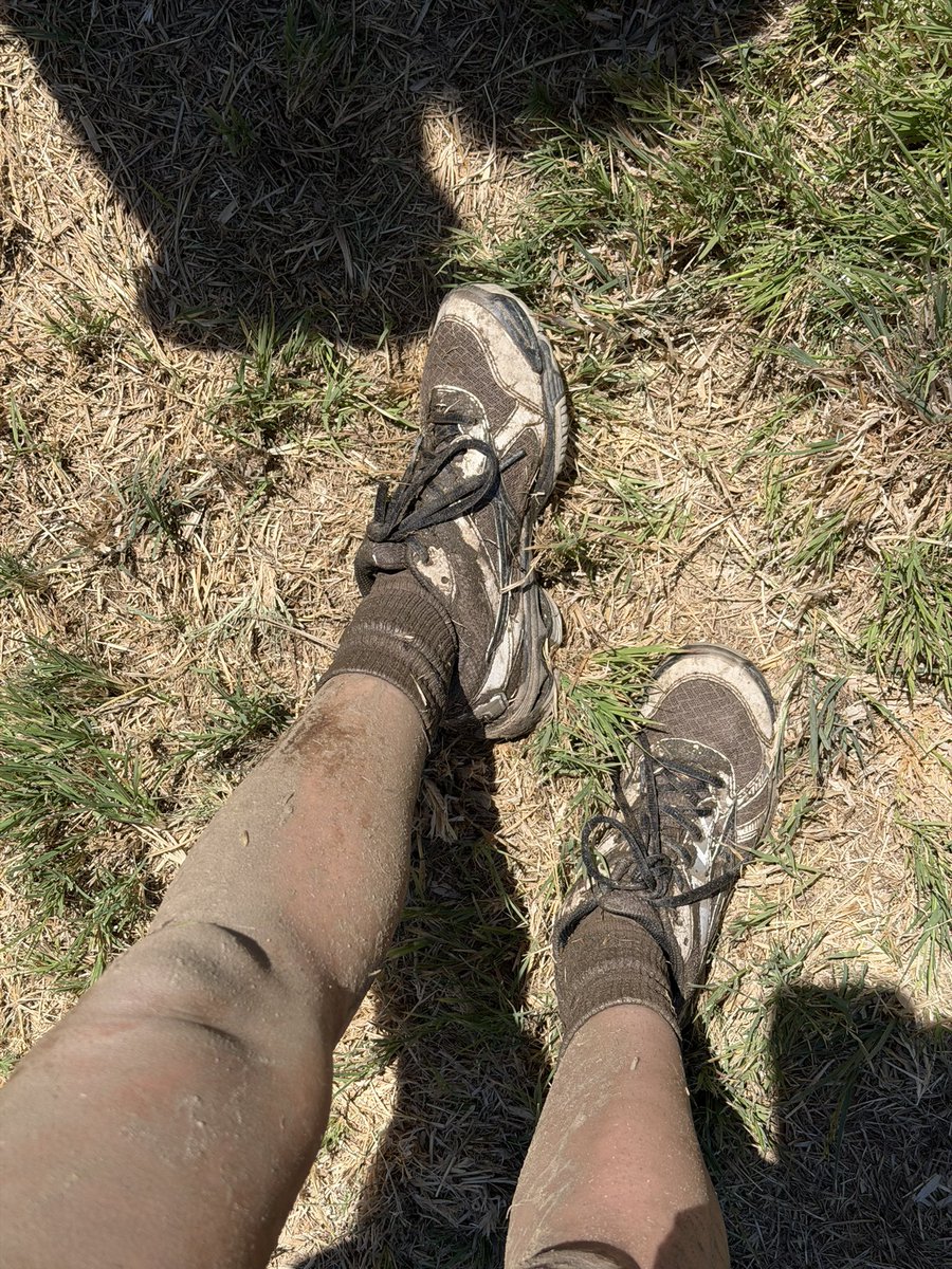 IvyDoll04's tweet photo. who wants my muddy stinky nasty socks and shoes 😻

#feet #feetfetısh #feetworshi̇p #socks #dirty #stinky #sweaty #nasty https://t.co/eH1zi69Hyu