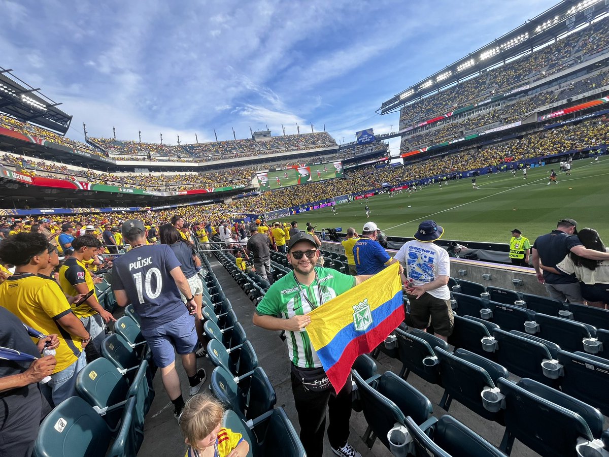 Sancg19's tweet photo. Sueño cumplido FIFA World Cup 2026 https://t.co/UOjB8AOTdb