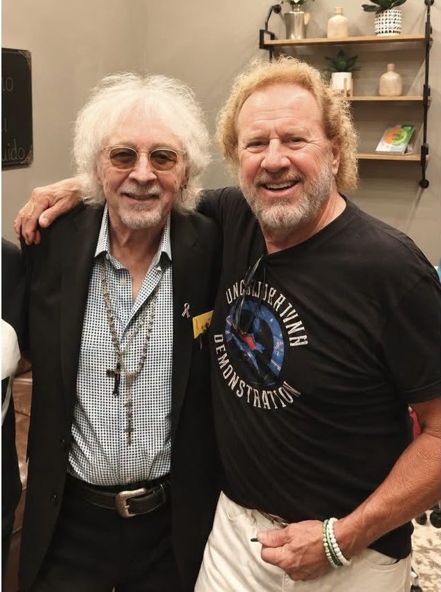 bob_robertnash's tweet photo. When Legends Collide! 
Peter Criss and Sammy Hagar
#70sKISS https://t.co/G7dhgd2DsL