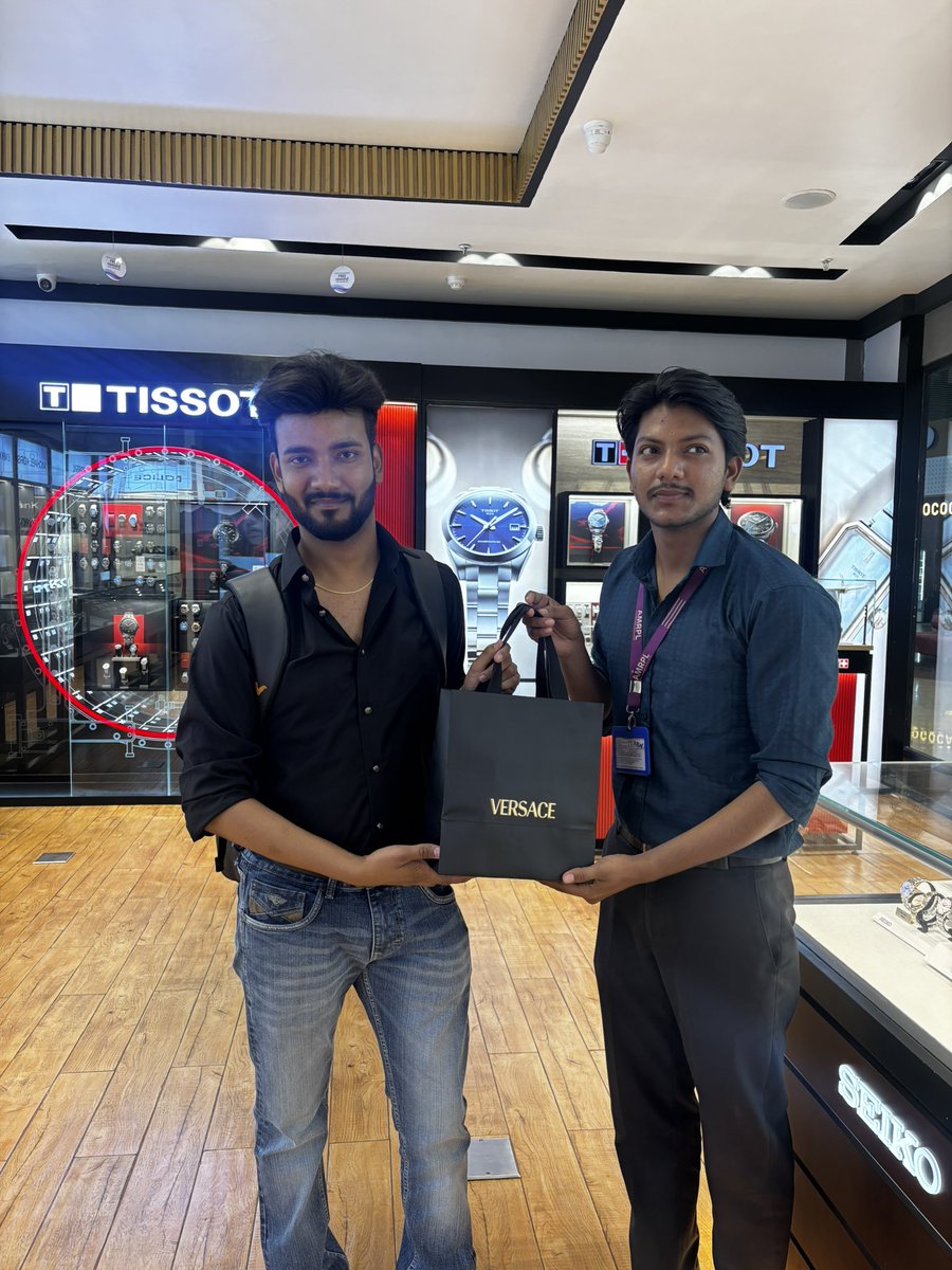 tradergentlem's tweet photo. Goa🏖️✨[Part 1] #goa #jwmarriott #versace https://t.co/jK4AtSY0Np