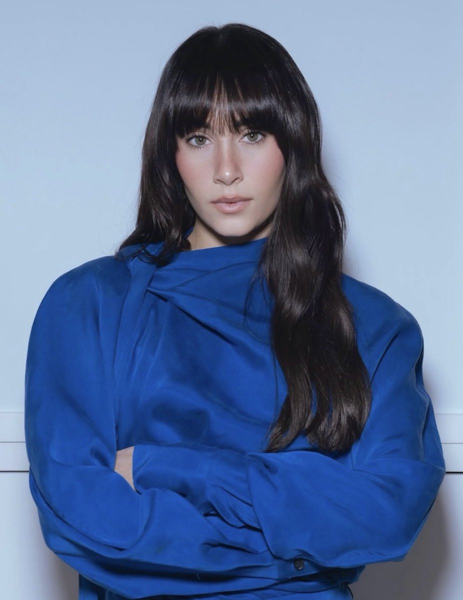 chartsaitanax's tweet photo. canciones de “CUARTO AZUL” que más streams recibieron ayer: 

1. “SUPERESTRELLA” [951K]
2. “6 DE FEBRERO” [181K]
3. “CONEXIÓN PSÍQUICA” [162K]
4. “DUELE UN MONTÓN DESPEDIRME DE TI” [85K]
5. “CUANDO HABLES CON ÉL” [76K]
6. “SEGUNDO INTENTO” [59K]
7. “EX EX EX” [42K] https://t.co/ogjJg4Eesi