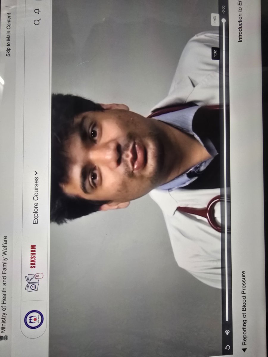 TirthrajParmar1's tweet photo. 1 : 40 AM in night and found sir @DrAditya2935 so had to tweet for his attention 😭.
Sir wo shuru ke 3-4 sec baad ek hi kaan me awaz aa rahi he😂 https://t.co/JH42W2qoM0
