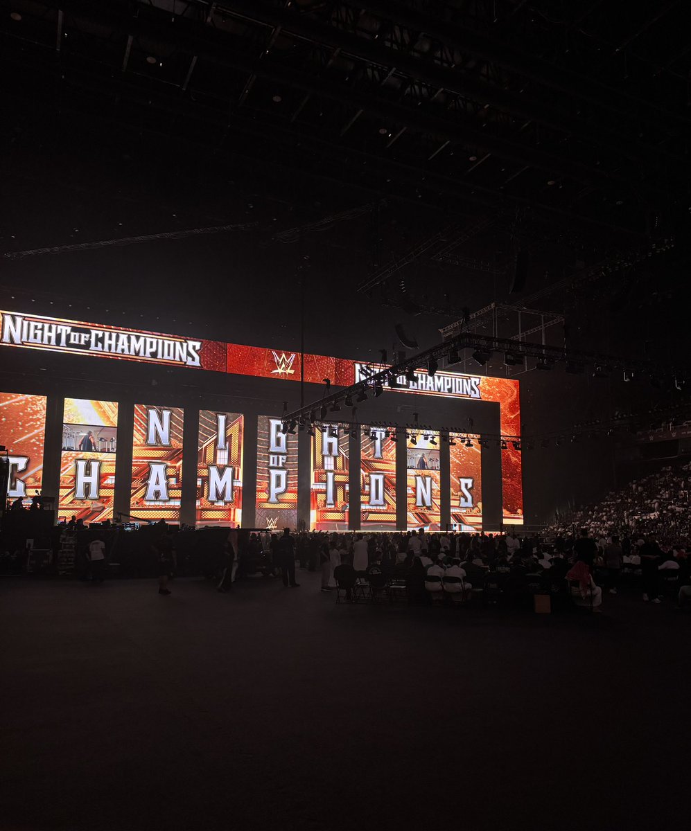 SaudRayes11's tweet photo. Night of Champions 🏆 https://t.co/JbvFjx04Aa