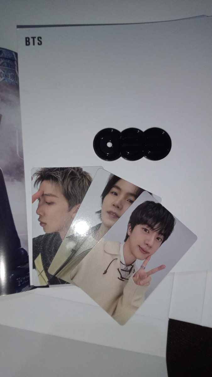 taechimssii's tweet photo. WTS WANT TO SELL ALBUM ARIRANG BTS UNSEALED FULLSET 

- rooted in korea dan rooted in music take all 500k dan bisa satuan jg

goodcondi baru di unbox 
price inc pack &amp; ex adm shopee (bisa split) toko udah extra 

t.namjoon seokjin taehyung jimin jhope jungkook yoongi pc photocard https://t.co/1yMuWZS9Vr
