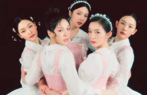 AboutMusicYT's tweet photo. 12 years ago today, Red Velvet made their debut. https://t.co/o5NKDVxZtk