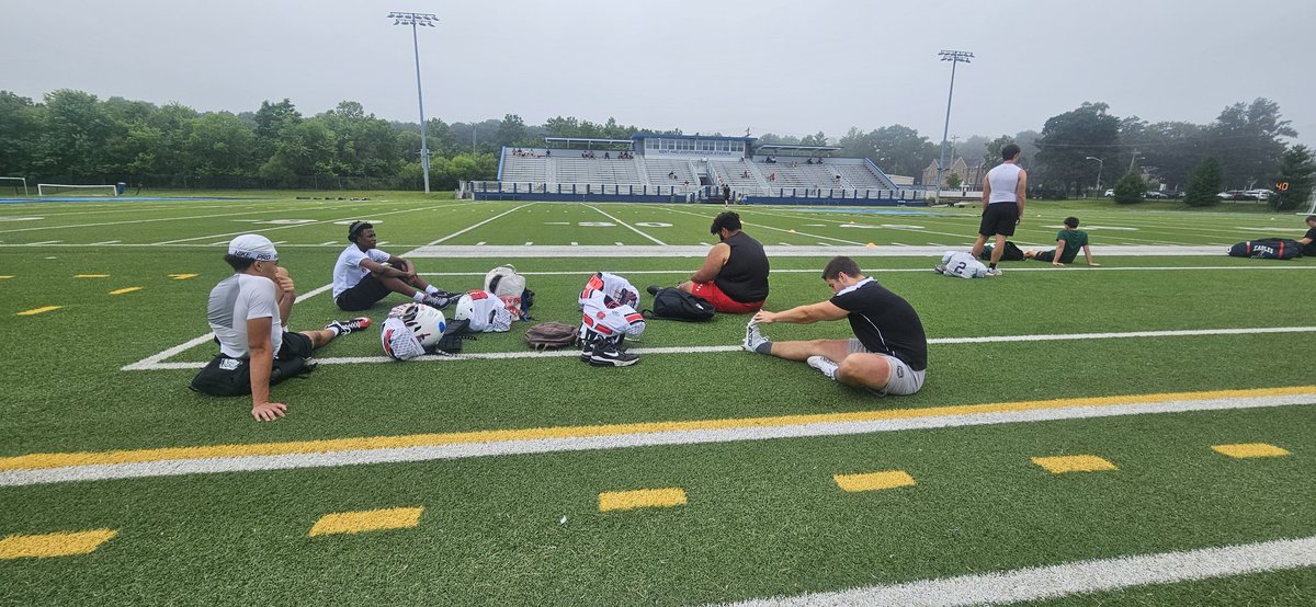 FZSDawgs_Recrt's tweet photo. We climbed the mountain today @WESTMOFB Thanks for a great day of work and campus tour. @FZS_Football @Bush1919Julian @revhenderson @Coach_M_Irvin https://t.co/NjQIV0W7H4