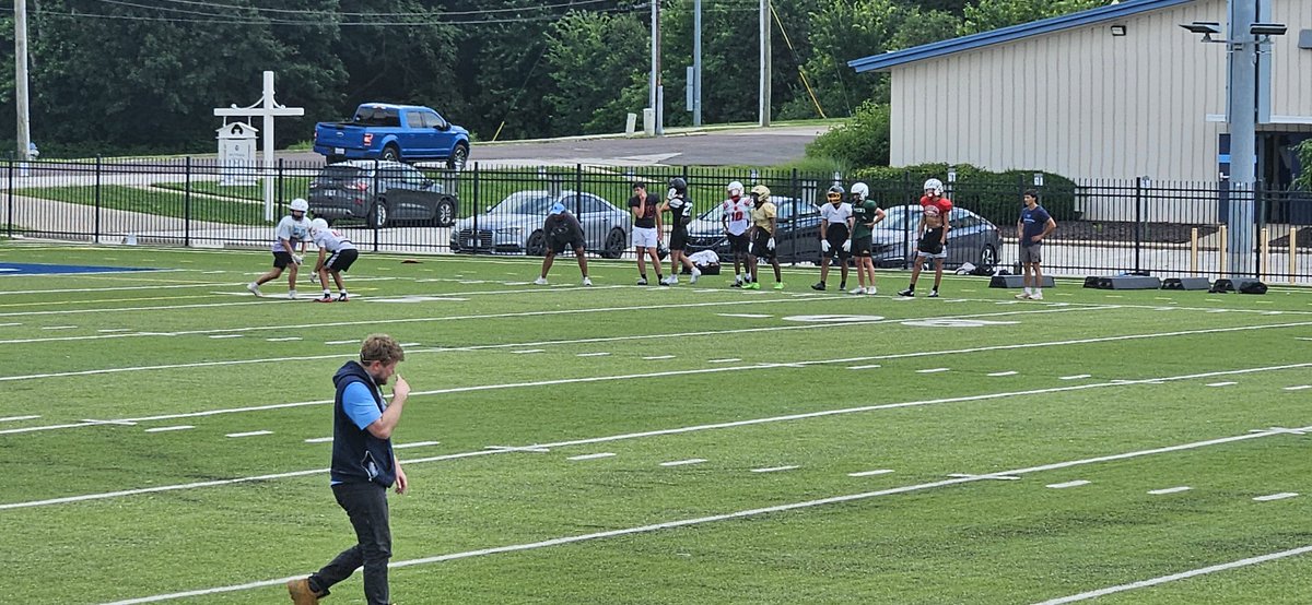FZSDawgs_Recrt's tweet photo. We climbed the mountain today @WESTMOFB Thanks for a great day of work and campus tour. @FZS_Football @Bush1919Julian @revhenderson @Coach_M_Irvin https://t.co/NjQIV0W7H4