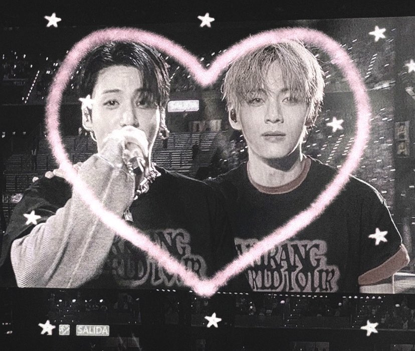 jkissthv's tweet photo. THIS PIC <3 https://t.co/k38FpYxFWb