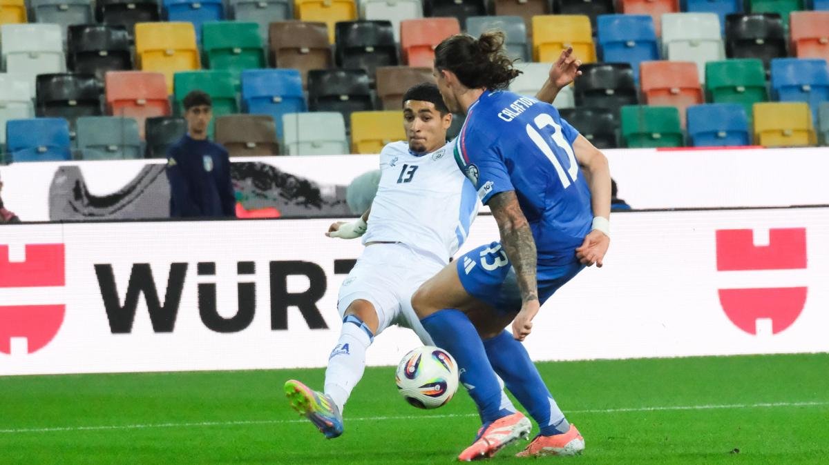 IlMaresca98's tweet photo. La priorità dell'#Inter è individuare il sostituto di Denzel #Dumfries.

La situazione? Vedremo se nelle prossime ore arriverà la prima offerta all'#USG per Anan #Khalaili.

@skysport https://t.co/o7yuI1NY3B