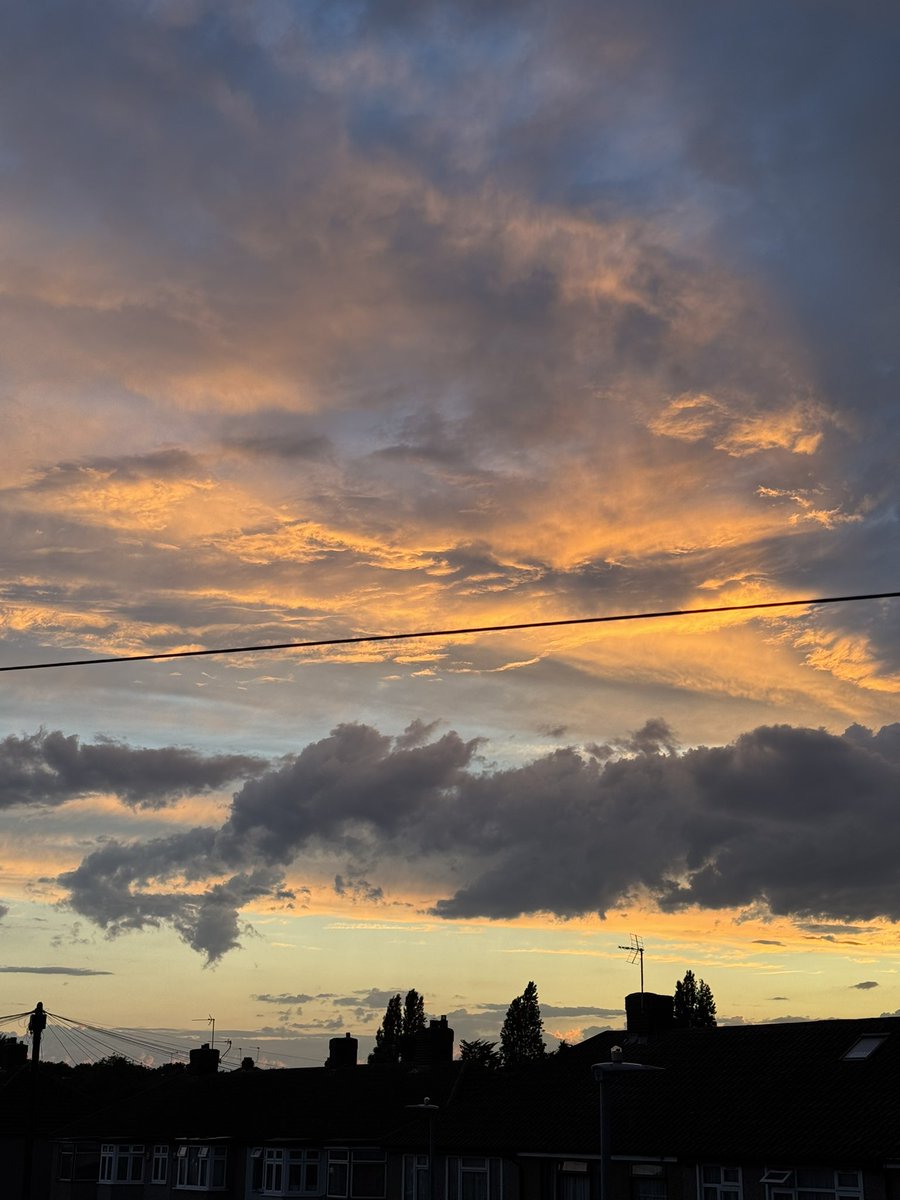5ivehad's tweet photo. Camera doing a huge disservice but wow look at His creation https://t.co/yu5WzMuZ4m