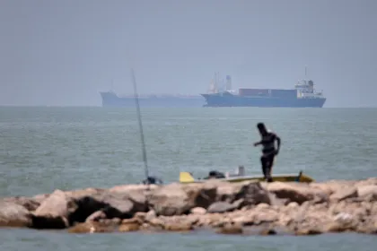 Richard_TGL's tweet photo. $RIG I think the U.S. just needs to take over Kharg Island, establish a military base on the island and call it a day.  The Iranians had their chances, you cannot negotiate with irrational people. https://t.co/pqaf9Wm6uS