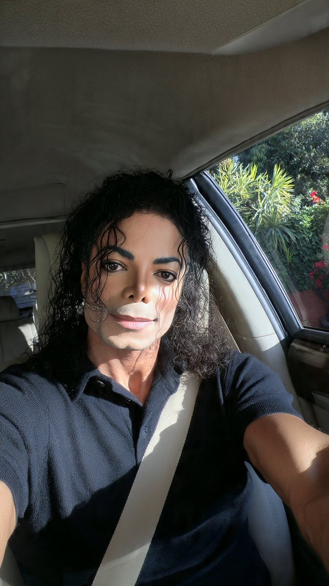 Michael_Jk_'s tweet photo. LIVE 🔔: IN THE COMING HOURS THE WORLD AS WE SEE IT WILL BE CHANGED FOREVER AS MICHAEL JACKSON. EMERGES ON THE EMERGENCY BROADCAST SYSTEM-ALIVE AND READY TO SPEAK.

IT'S TIME ⏰ 
FOR THE WHOLE WORLD 🌍 
TO KNOW THE TRUTH. https://t.co/5rdjaUr2u5