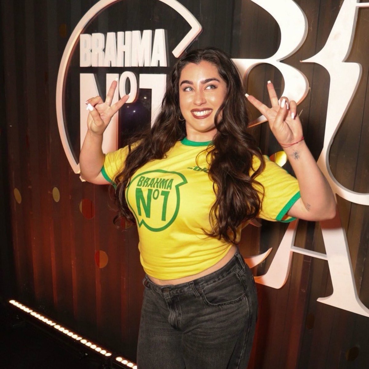 Entretetizei_'s tweet photo. TRINTOU! 💛🎉

Hoje é dia de celebrar os 30 anos de Lauren Jauregui. Dona de uma voz única e inspiração para milhões de pessoas ao redor do mundo. 

Happy Birthday, @LaurenJauregui! 🥂 https://t.co/G1NTeoKVcw