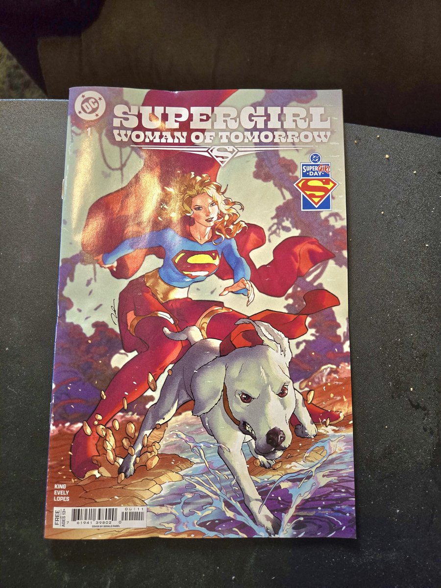 UltraSpideyFan's tweet photo. Mom, tabitha, Ava and I went to see Supegirl today and got a 2026 DC Comics set released for the Supergirl movie part 2. https://t.co/fxuCS0ntUa