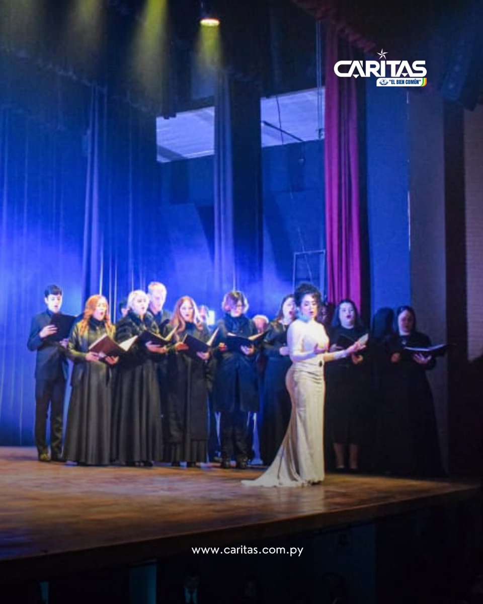 680CARITAS's tweet photo. #CULTURALES | El telón se alza nuevamente en el Teatro Municipal de Villarrica

La "Ciudad Culta" volvió a vibrar con la reapertura del Teatro Municipal de Villarrica, tras permanecer cerrado por un lapso de 15 años. Cientos de guaireños asistieron a las funciones gratuitas de la gala "Renace el Teatro", la cual combinó danza, música paraguaya, jazz y artes plásticas. El espectáculo central estuvo bajo la dirección del maestro Diego Sánchez Haase, al frente de la Orquesta Sinfónica del Congreso Nacional.
