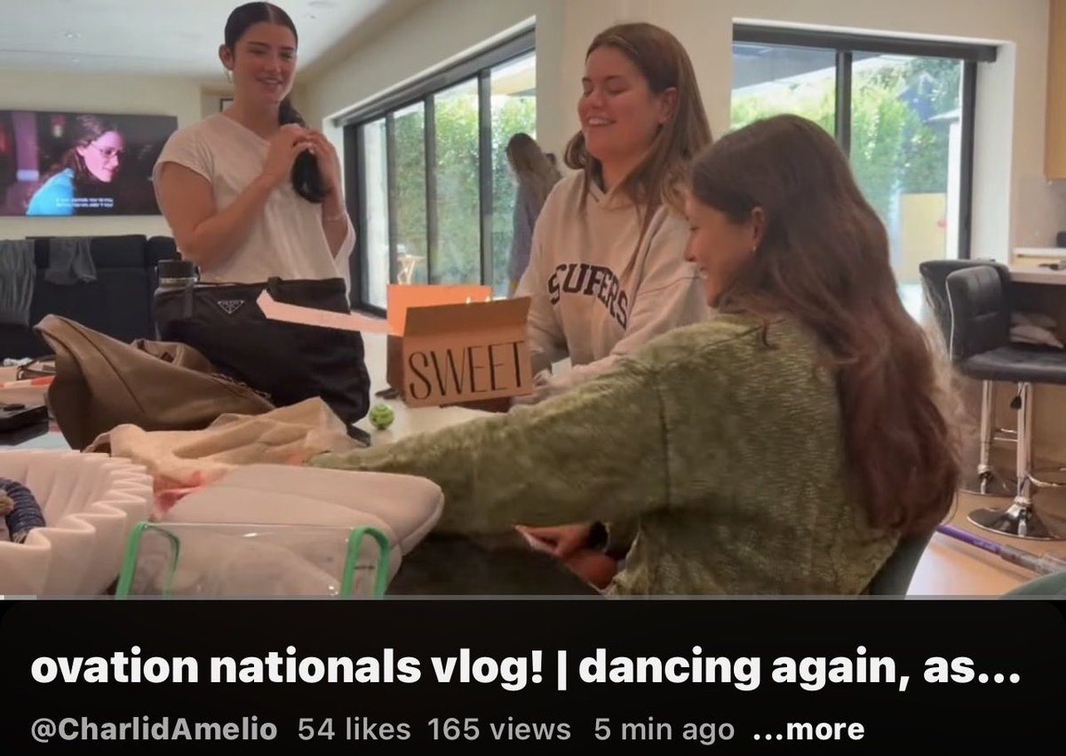 daddieswift's tweet photo. SHES FEEDING US!!! i love ur vlogs charli!! go watch everyone! @charlidamelio https://t.co/NClVefXnwn