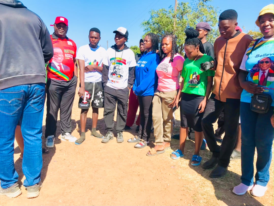MimmieAmanda's tweet photo. Midlands Province Youth League Chairperson Cde Enerst Dzoro was at Golf Course in Ward 11, Ziyapapa District today, taking part in the National Cell Verification exercise alongside fellow cadres. He reiterated his dedication to building stronger grassroots party structures. https://t.co/vsQzIYi7jV