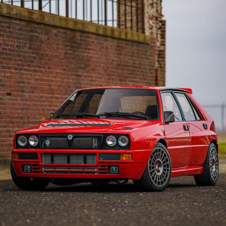 Retromania4ever's tweet photo. ✅⬜🟥 #Lancia Delta HF Integrale 🔥 https://t.co/4SZPDgoOj8
