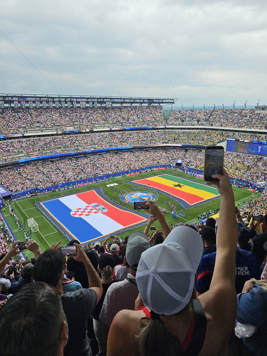 phillyindiefan's tweet photo. Cannot believe I am at a World Cup game life dream come true https://t.co/Vb5WGiBAc7