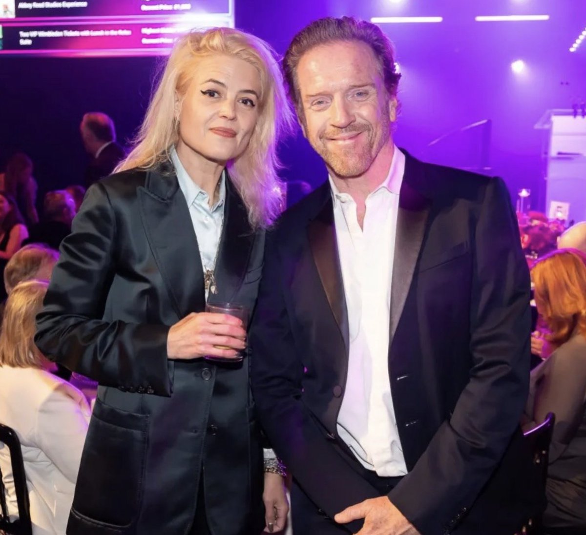 FanFunDamian's tweet photo. Damian Lewis and Alison Mosshart attended National Film and Television School’s annual fundraising gala earlier this week. Get the scoop and see more photos here: https://t.co/Qbrygi1xVW #DamianLewis #AlisonMosshart #NFTS https://t.co/q82thDZ2e3
