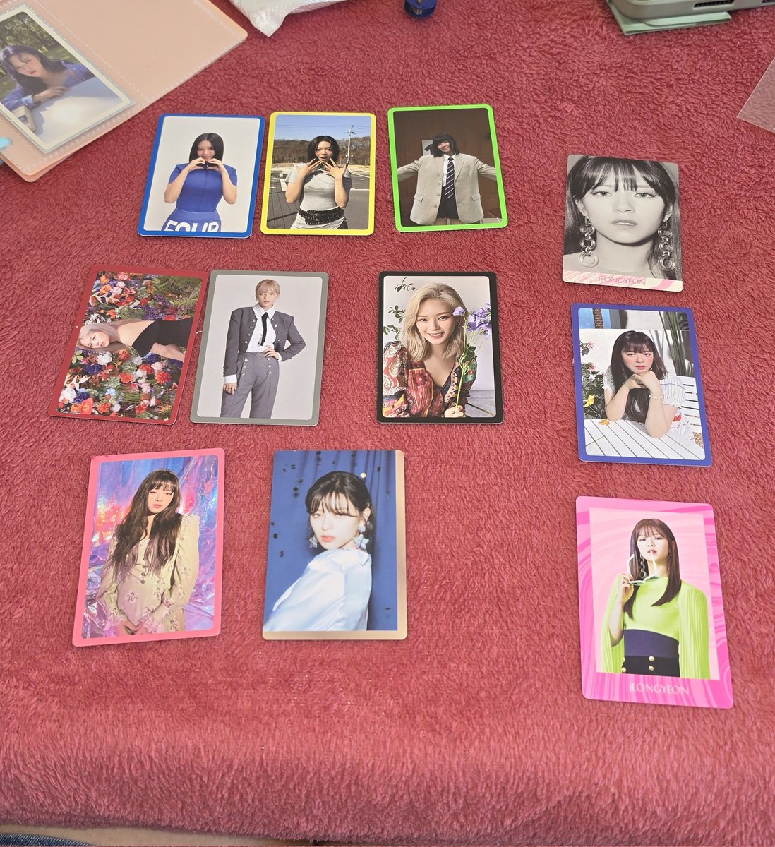 sinkmooon's tweet photo. ~♡ Feedback 》positivo《 para @rarestark 

Os cards chegaram okay, o envio foi rápido e o embalo foi em papel paraná duplo certinho. Foi tranquilo dialogar com o Luke sobre avaria, muito gentil e atencioso! ✨️🫶💚 https://t.co/4T2QVy1w6Q