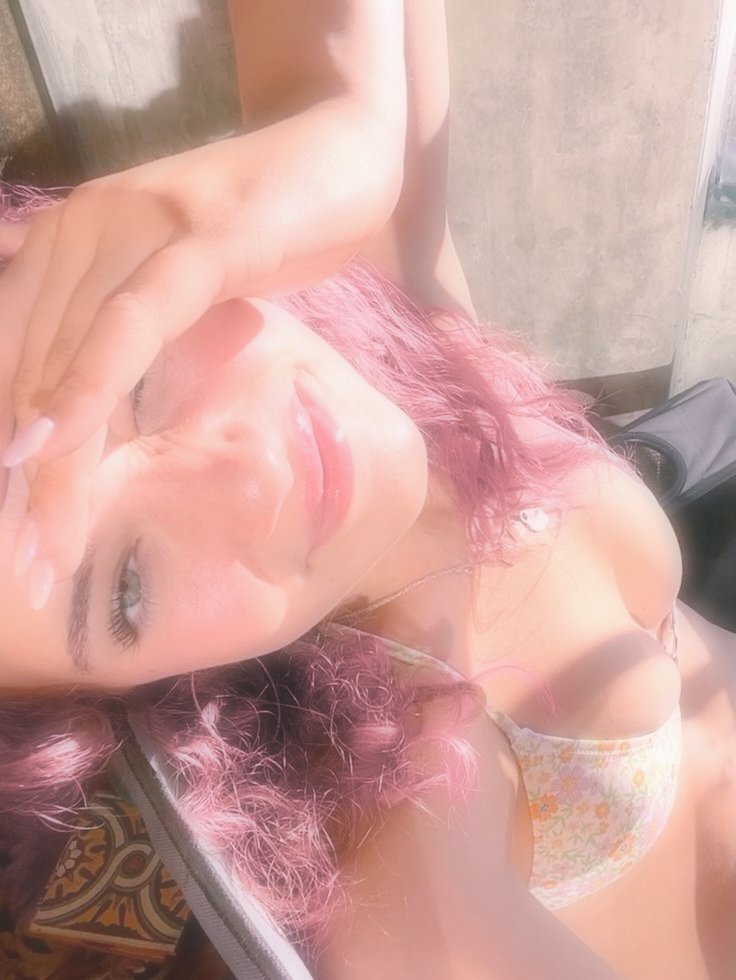 Vevesweet_'s tweet photo. Con las bbys de chill en la playita ⛱️🩷✨ https://t.co/aDUCvogghR