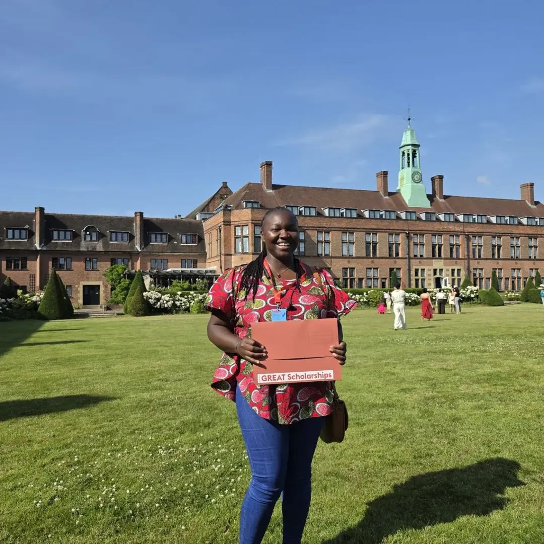mungaidiaries's tweet photo. A carer doesn’t need a badge, a tag, or a nursing certificate. Sometimes, it’s a sister.
We earned this together 🎓❤️
CC: GREATScholarships @StudyUKBritish @EHUInternation1 @CarersUK @DisRightsUK @KimJohnsonMP
@LivEchonews
#greatscholarships #carersuk #DisabilityRights #liverpool https://t.co/IDC3S43eXf