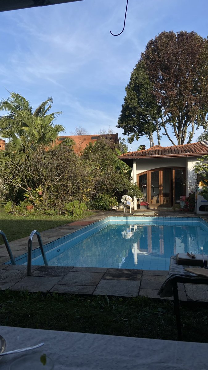 jasmimksw's tweet photo. casa de vovó é surreal ✨ https://t.co/CtdL5zrWjL