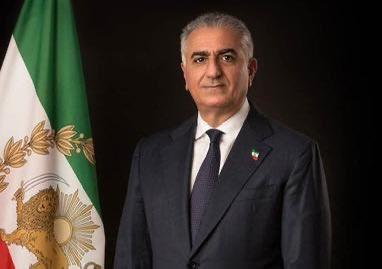 mihaneaziz's tweet photo. ما شاه می خوایم, درسته؟
اگه شما هم شاه می خواهی، کوت کن بگو که شاه می خواهی
پاینده ایران 
جااااااوید شاه 👑
#KingRezaPahlavi‌ForIran https://t.co/rzTlc9QNtT