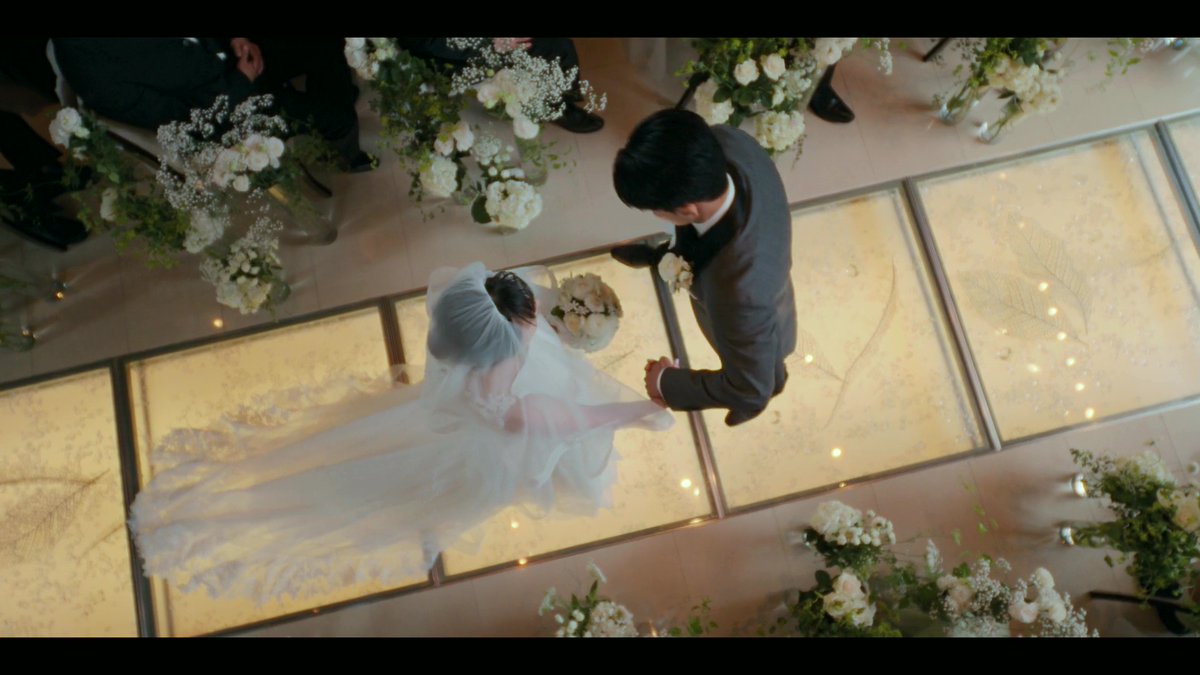 GusuCloud's tweet photo. What a perfect, beautiful end. The way he understood and respected her fear and put her needs first. That was so touching ❤️
#RomanticsAnonymous https://t.co/zPcvst7u60