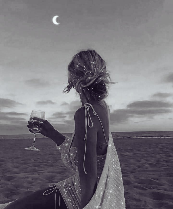 s_msonia's tweet photo. __"Confía en que 
tienes una naturaleza
buena y compasiva.
Eres parte del universo,
estás hecho de estrellas."

   ~  Thich Nhat Hanh 
#GoodNightTwitterWorld 
#BuenasNochesATodos
#FelizFinde https://t.co/BqSKdutd3I