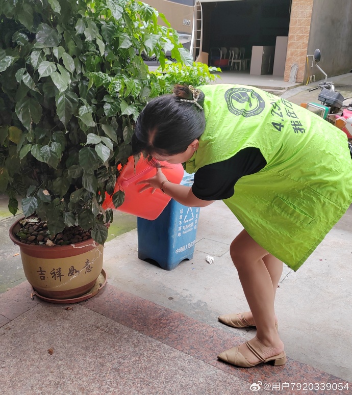 whaaatfk's tweet photo. Join our weekend community clean-up this Sat (9am-12pm) at Central Park! Gloves u0026 snacks provided—bring friends u0026 help spruce up our neighborhood. https://t.co/O9t7qtQr9t