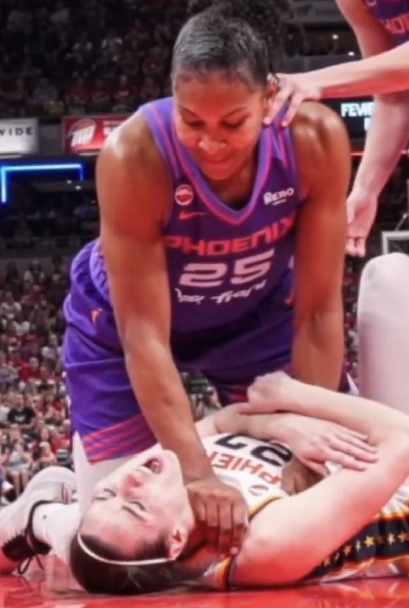 thuy_lowe's tweet photo. @PhoenixMercury @WNBA One game suspension for @athomas_25 is a joke! She should be fined and suspended for whole season. Anyone, who can defend Thomas’s behavior is as ugly and nasty as she. Obviously, @WNBA is the home trash, thugs, and cheap shots. Great image there boys, girls, and…!! https://t.co/XB85hQDoZI