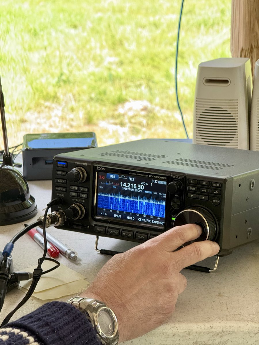 IcomAmericaInc's tweet photo. CQ Field Day, CQ Field Day. How many successful contacts did you get so far? #icomeverywhere #ARRLFD #hamradio https://t.co/1LdSeyM1sH