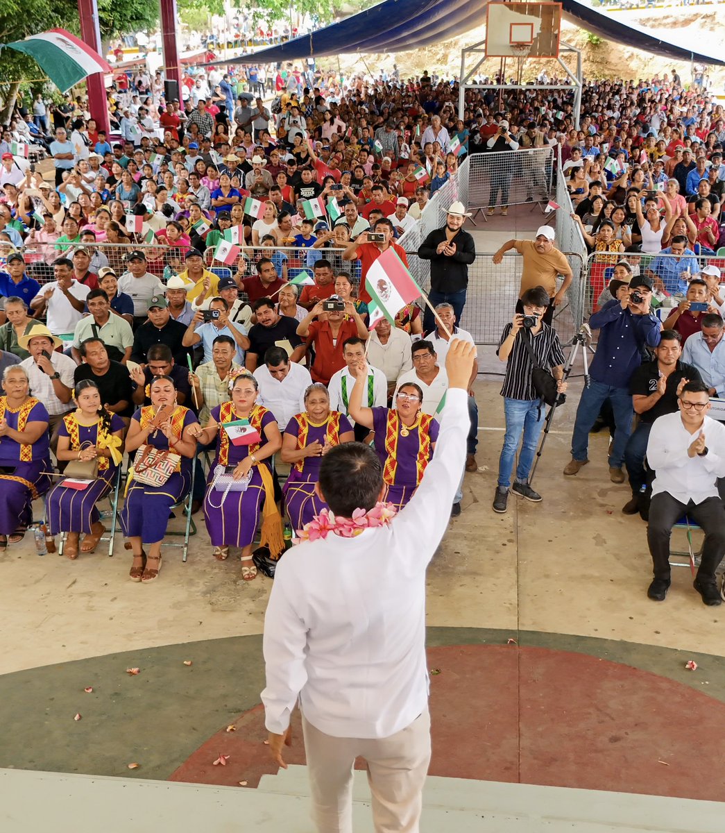salomonj's tweet photo. San Juan #Guichicovi se suma a las Asambleas en Defensa de la Soberanía Nacional. 🙌🏽

Compartimos con nuestras hermanas y hermanos el mensaje que encabeza nuestra Presidenta @Claudiashein para fortalecer la unidad y la defensa de la soberanía de nuestro país.

Gracias por su participación y por caminar juntas y juntos por la transformación de México. 🇲🇽