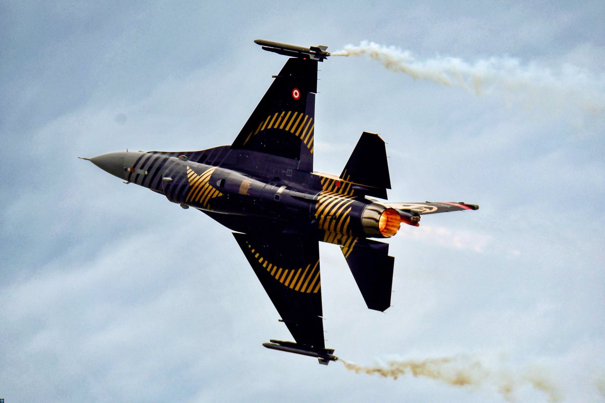 Jarek_Kilinski's tweet photo. Solo Türk  - Antidotum Airshow Leszno - 18.06.2026 - dzień treningowy

#antidotumairshowleszno #f16 #soloturk #pokazylotnicze #trainingday https://t.co/dADXC2thBc