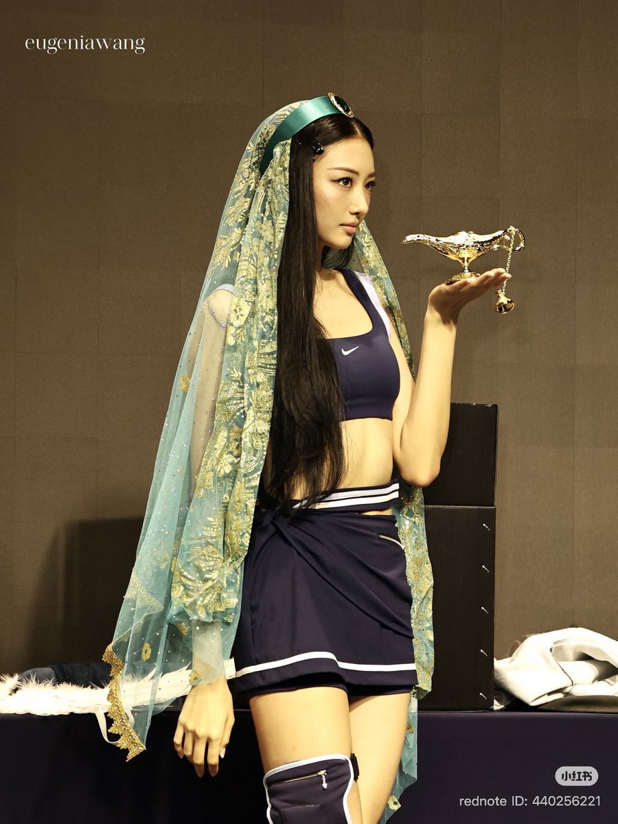 kelongsotan's tweet photo. SeTRES https://t.co/QmggVQkY0l