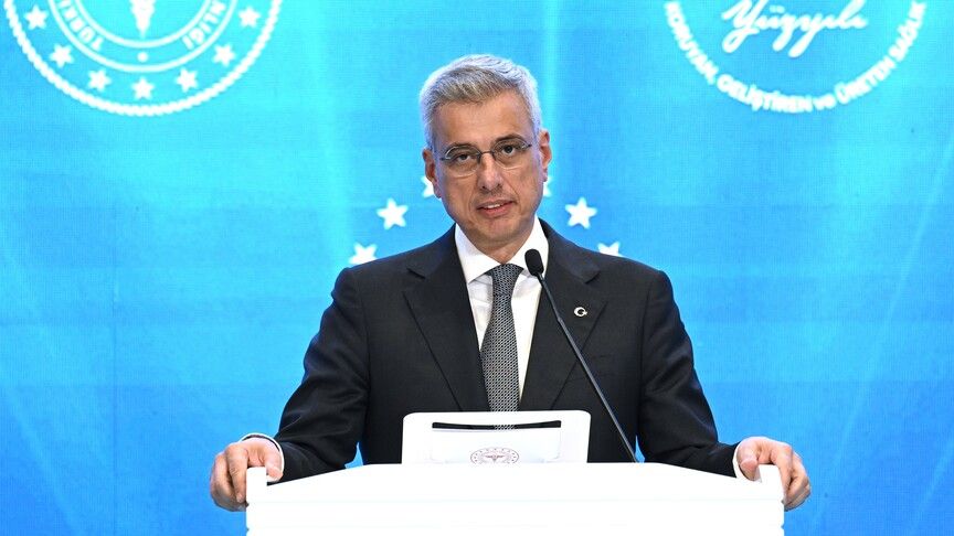 EfeAltnts71's tweet photo. Sağlık teknolojilerinde Türkiye'nin küresel etkisi artıyor: Türk imzasını daha güçlü bir geleceğe taşıma vizyonu. #SonDakika https://t.co/zlweynEzMW